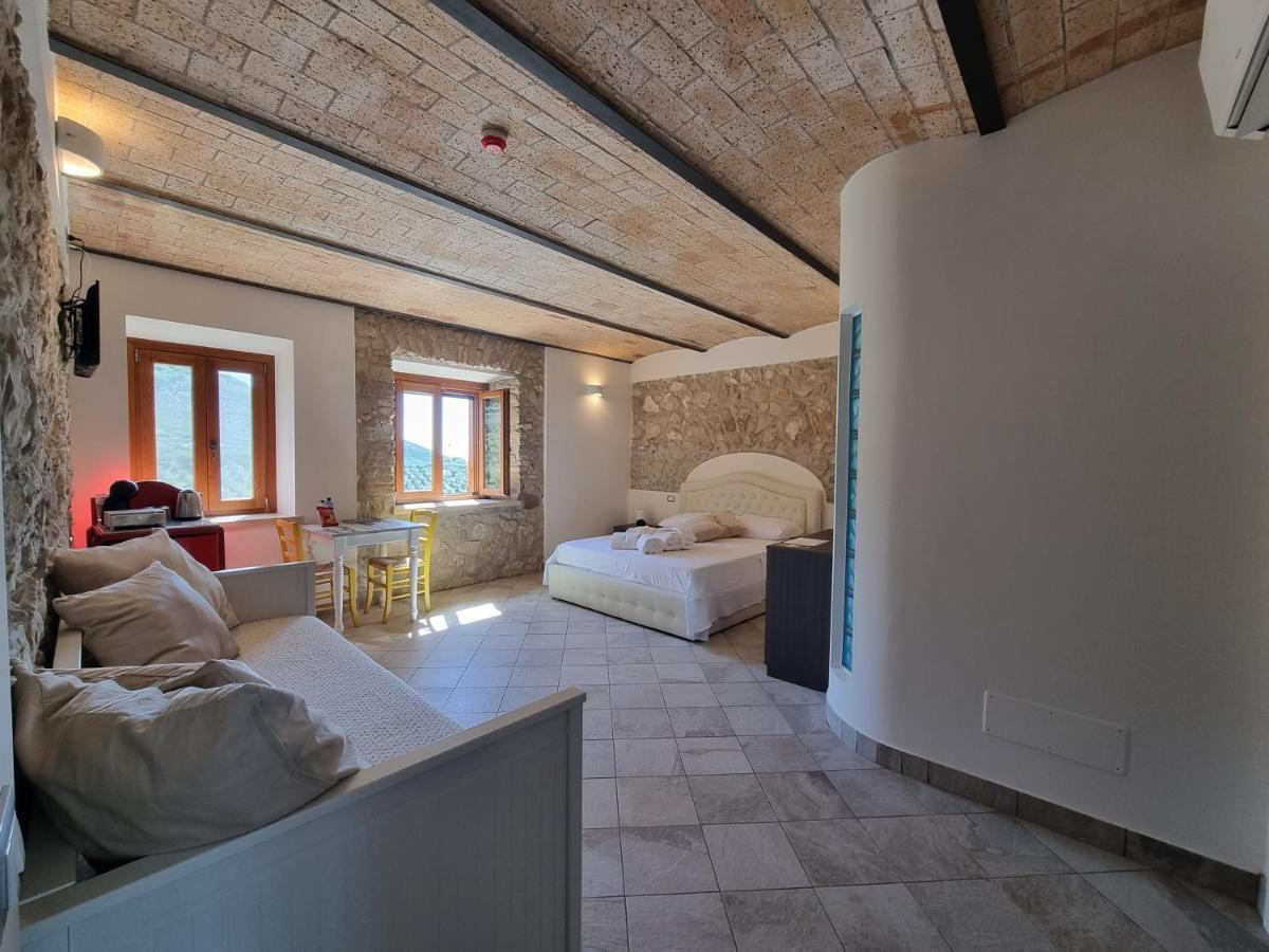 Casale Dei Priori Bed & Breakfast Rocca Massima Ngoại thất bức ảnh