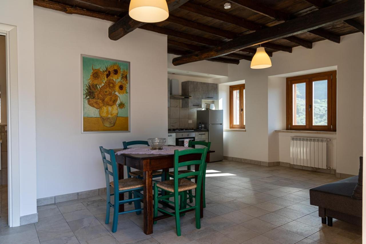 Casale Dei Priori Bed & Breakfast Rocca Massima Ngoại thất bức ảnh