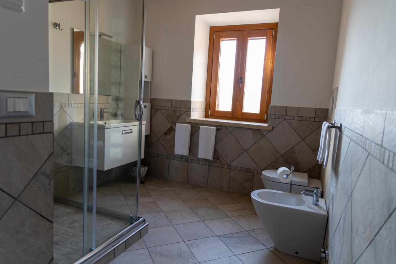 Casale Dei Priori Bed & Breakfast Rocca Massima Ngoại thất bức ảnh