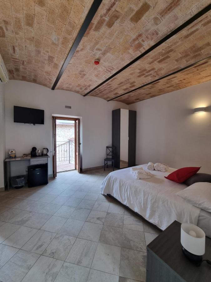 Casale Dei Priori Bed & Breakfast Rocca Massima Ngoại thất bức ảnh