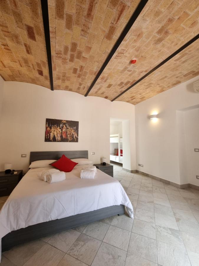 Casale Dei Priori Bed & Breakfast Rocca Massima Ngoại thất bức ảnh