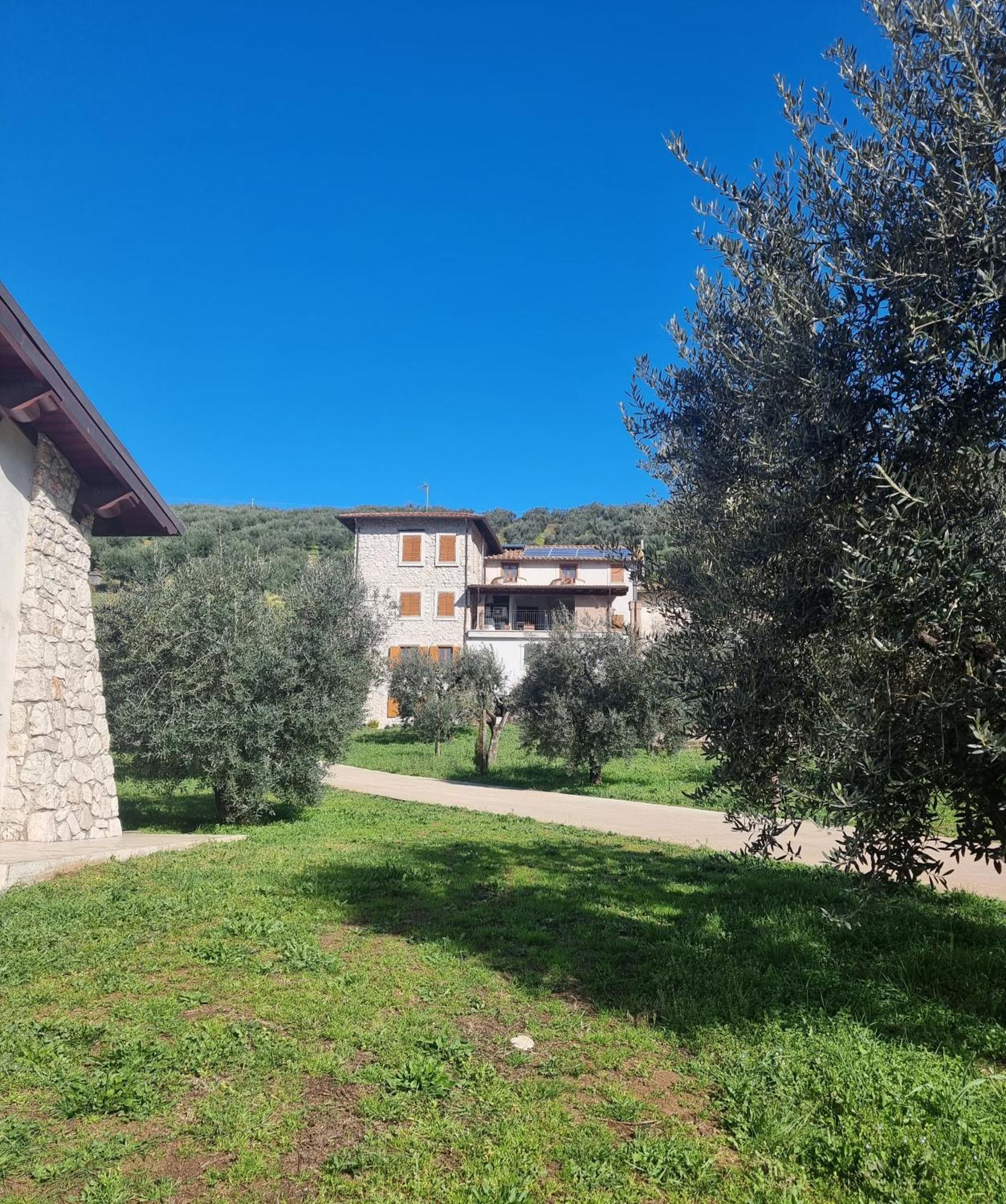 Casale Dei Priori Bed & Breakfast Rocca Massima Ngoại thất bức ảnh